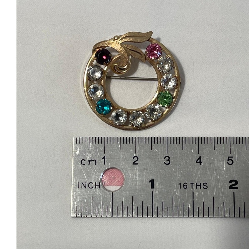 Vintage Gold Tone Multi Color Rhinestone Wreath Brooch Circle Pin Leaf Detail